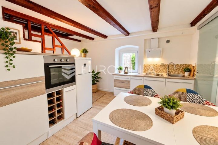 Appartement à vendre 122 m² – Cres