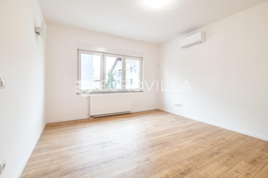 Mieszkanie Na sprzedaż - Grad Zagreb Trešnjevka - Jug - foto 1/9
