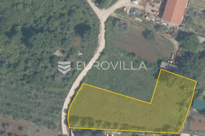 Pozemok na predaj 2195 m² – Brtonigla