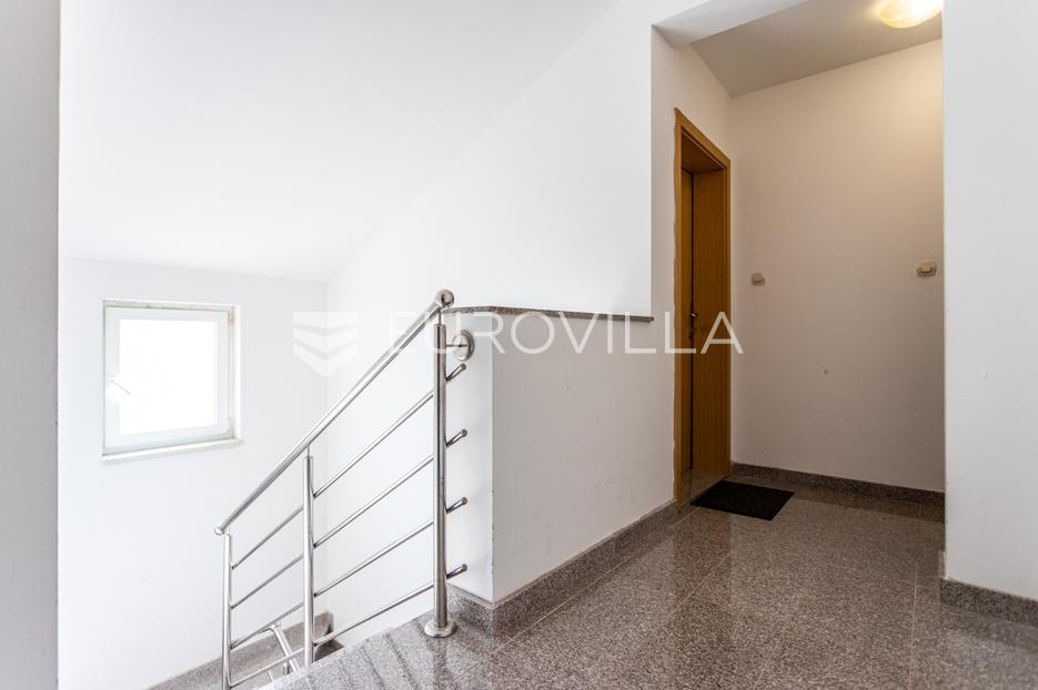 Apartment Zu verkaufen -  Šibenik - Okolica