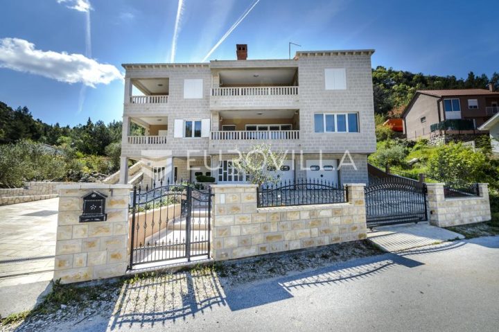 Apartmán na predaj 121 m² – Blace