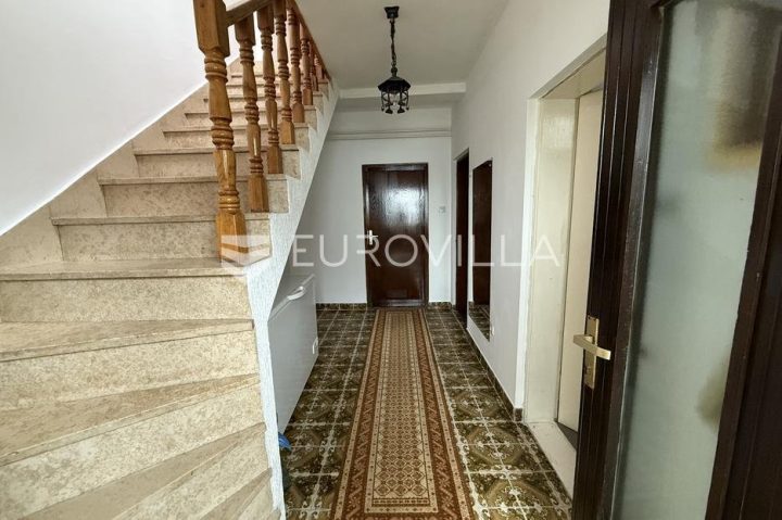 House for sale 200 m² – Tenja