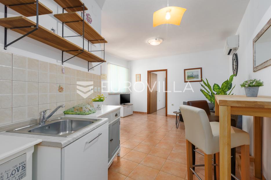 House For sale -  Ližnjan