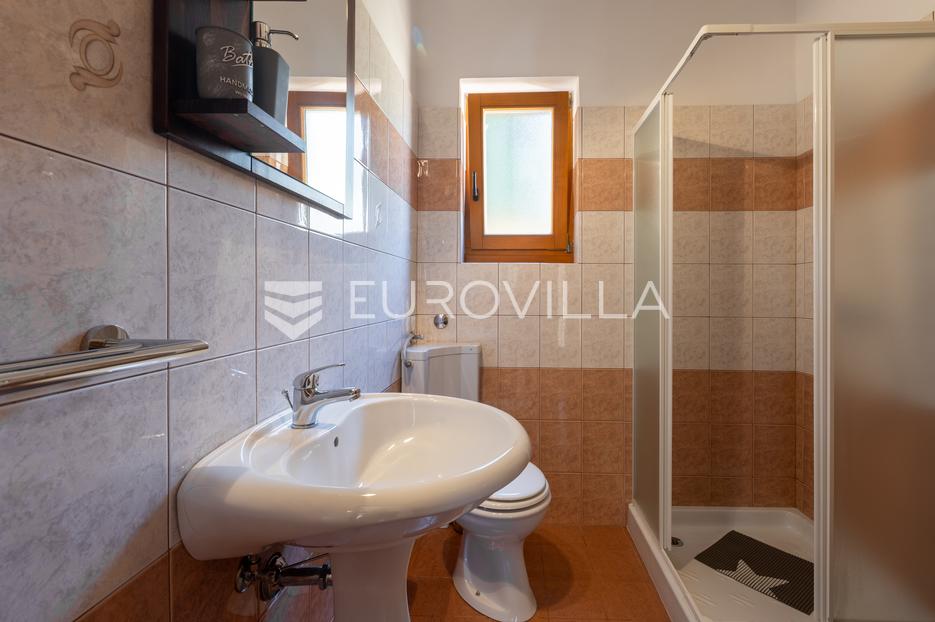 House For sale -  Ližnjan