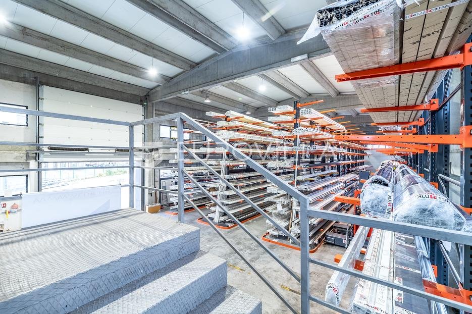 Locaux commerciaux À louer - Grad Zagreb Stenjevec