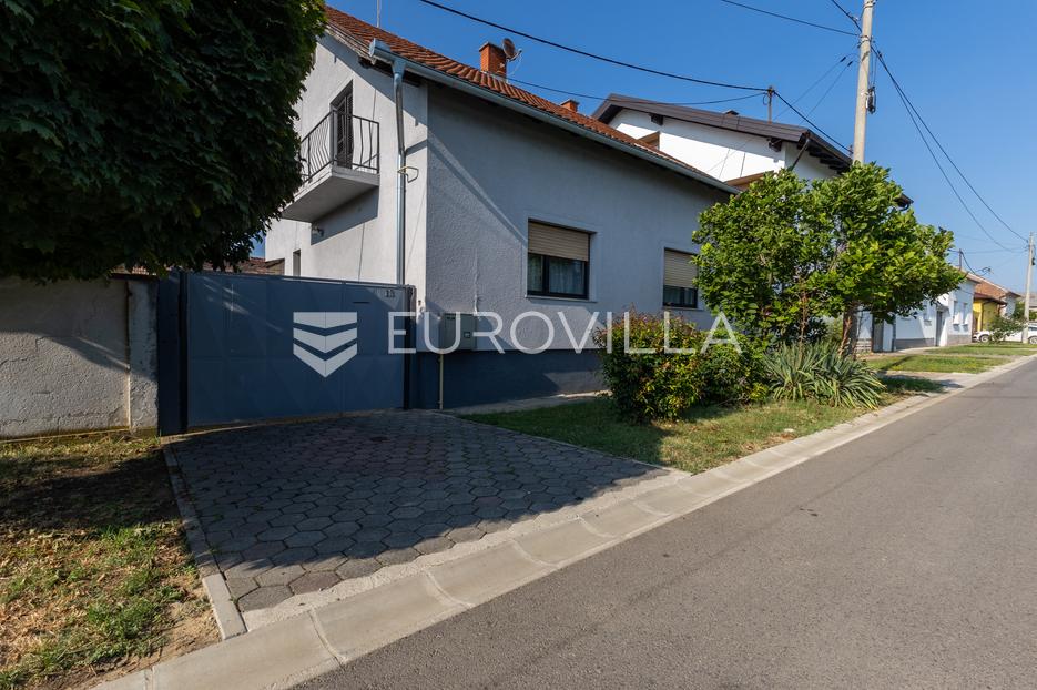 Casa In vendita - Brodsko-posavska Slavonski Brod - foto 1/20