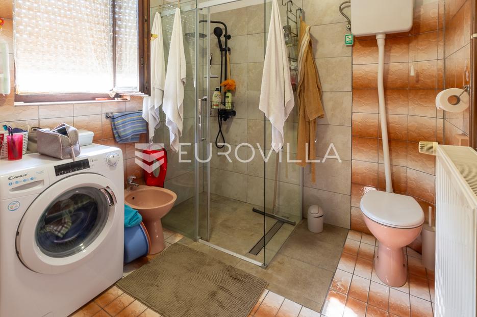 Casa In vendita - Brodsko-posavska Slavonski Brod