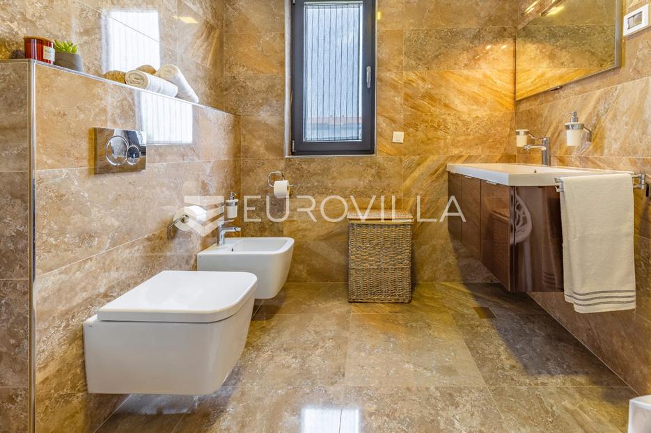 Apartment Zu verkaufen -  Rovinj