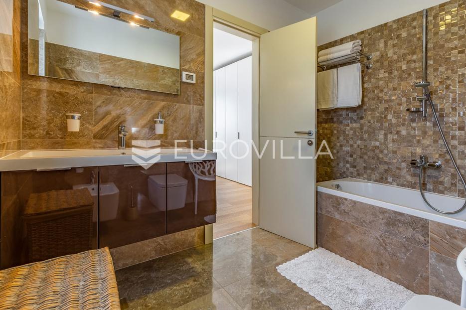 Apartment Zu verkaufen -  Rovinj