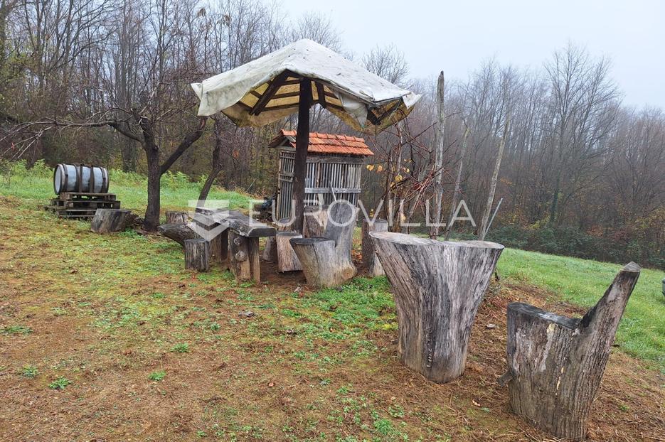 Parcela Naprodaj - Karlovačka Duga Resa