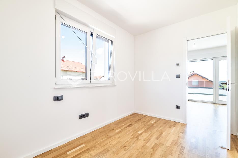 House For sale - Grad Zagreb Podsused - Vrapče