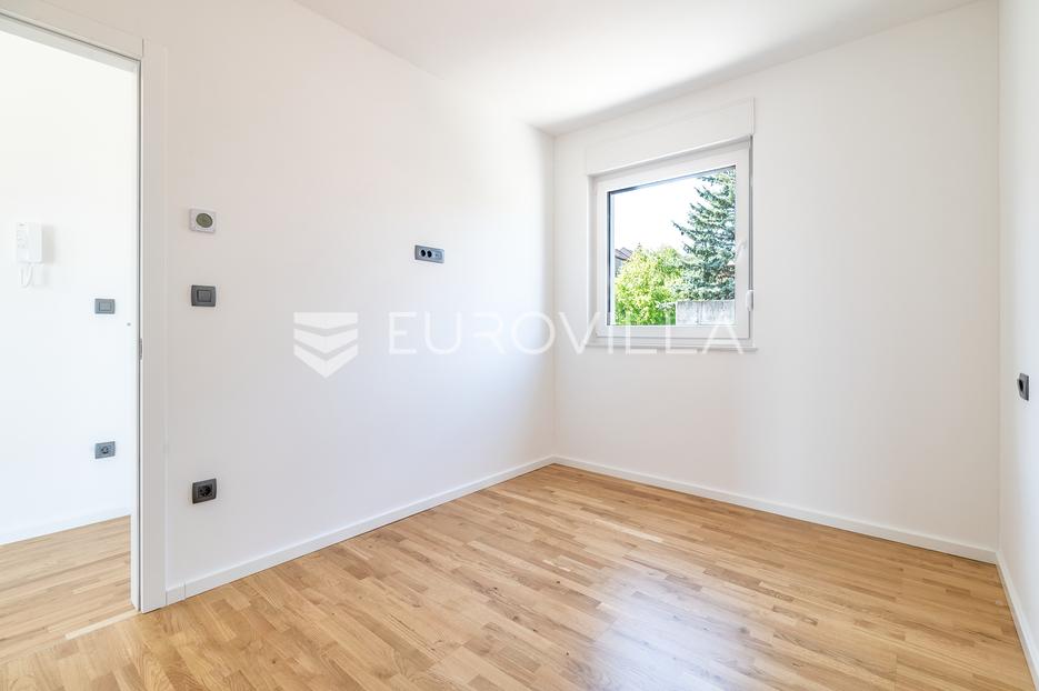 House For sale - Grad Zagreb Podsused - Vrapče