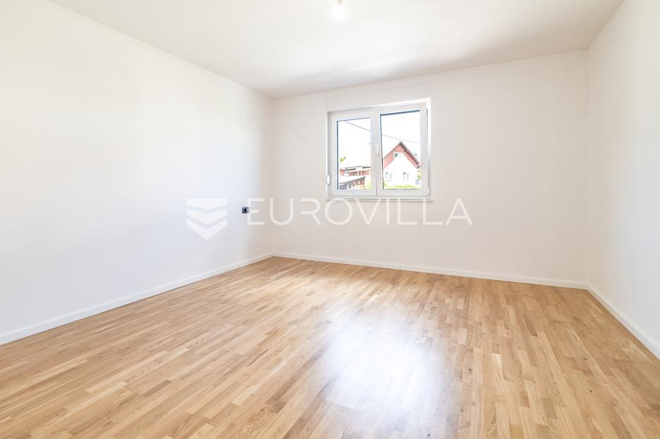 House For sale - Grad Zagreb Podsused - Vrapče