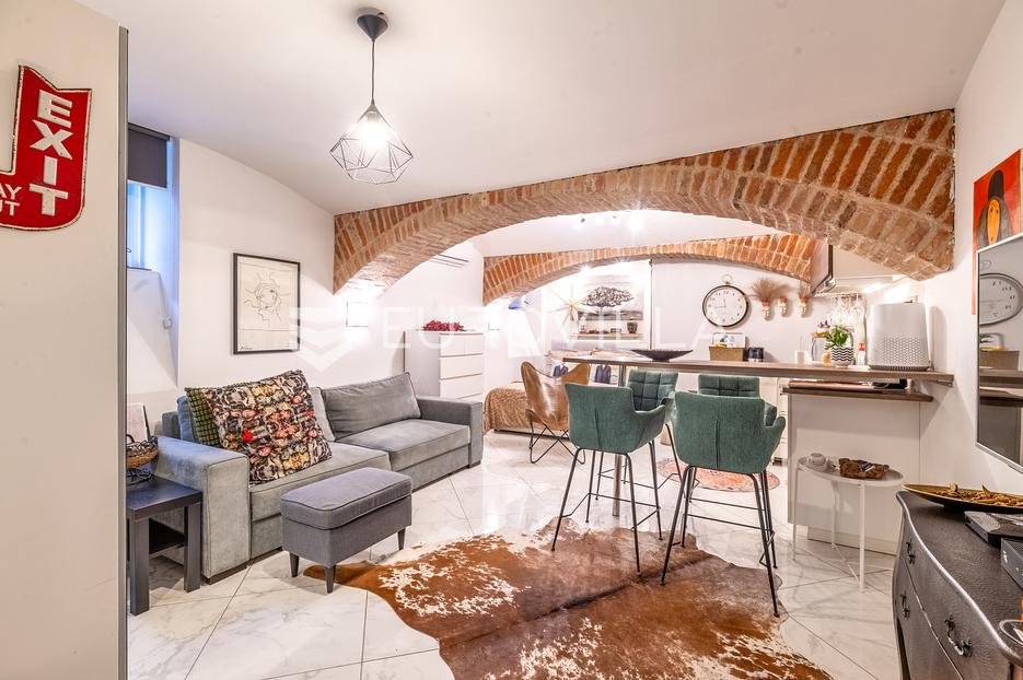Flat For sale - Donji Grad - foto 1/4