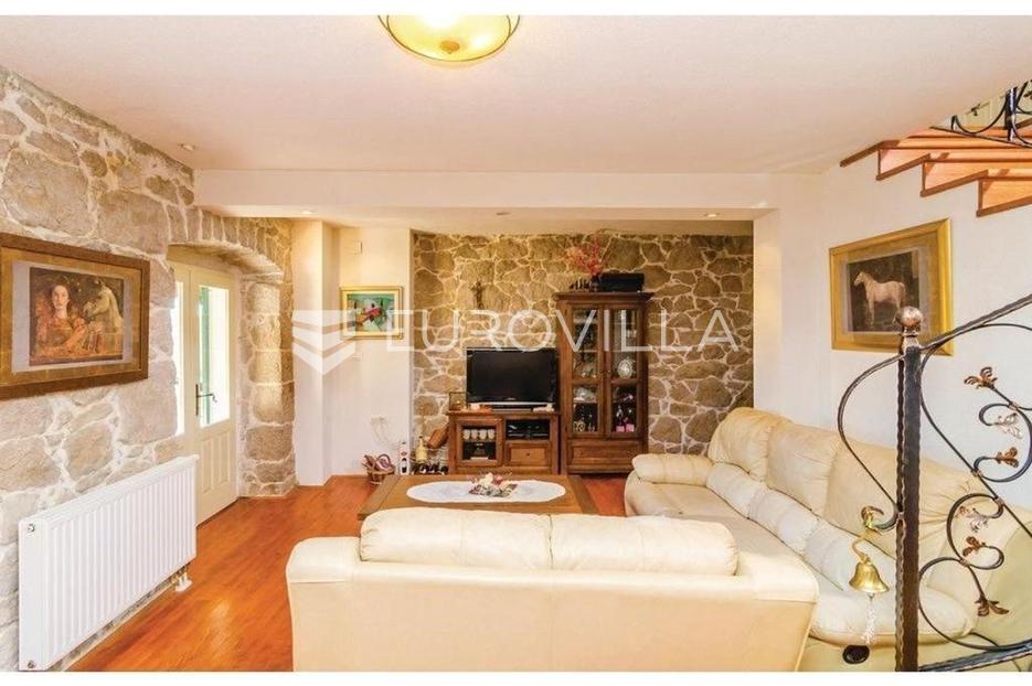 Maison À vendre - Dubrovačko-neretvanska Kula Norinska