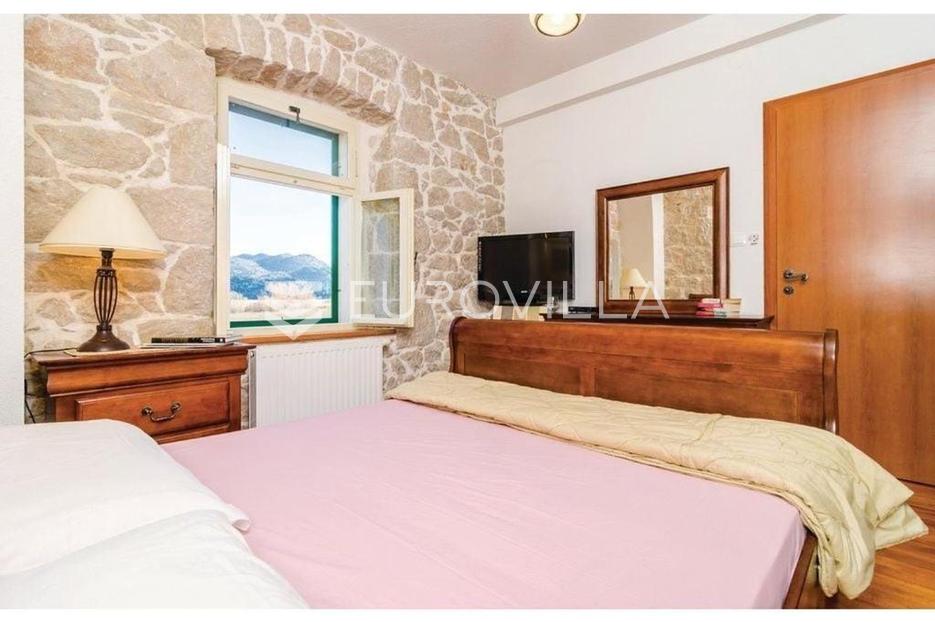 Maison À vendre - Dubrovačko-neretvanska Kula Norinska