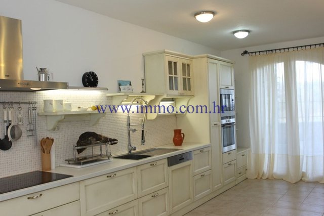 House For sale - SPLITSKO-DALMATINSKA  BRAČ 