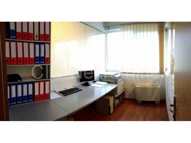 Business premises For sale - SPLITSKO-DALMATINSKA  KAŠTELA 
