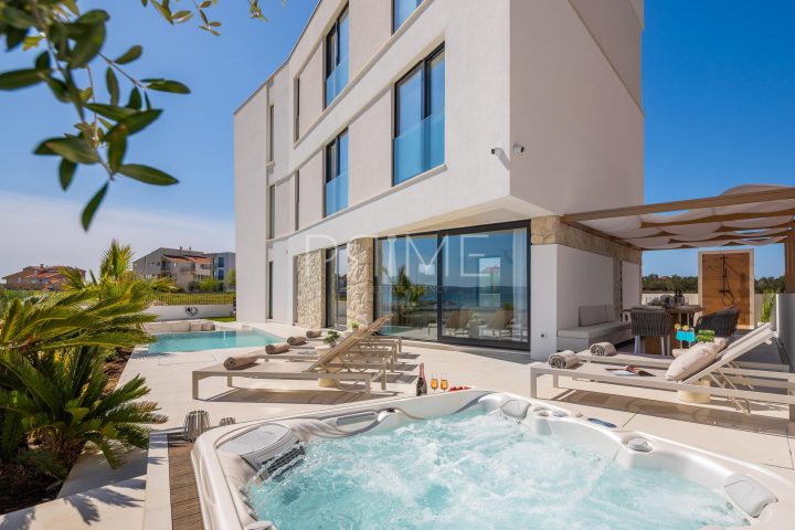 Kuća na prodaju 174 m² – Sukošan