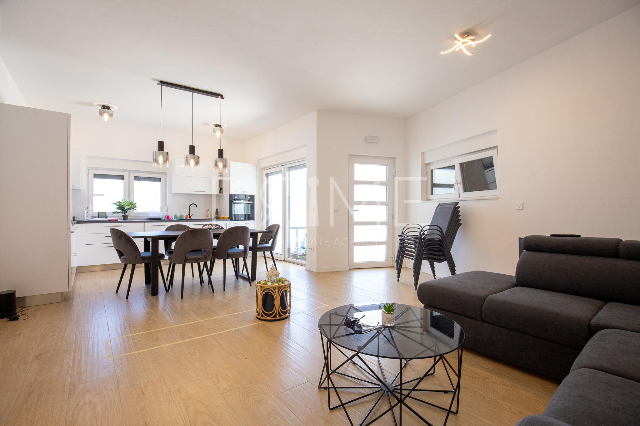 Maison À vendre - ZADARSKA POSEDARJE