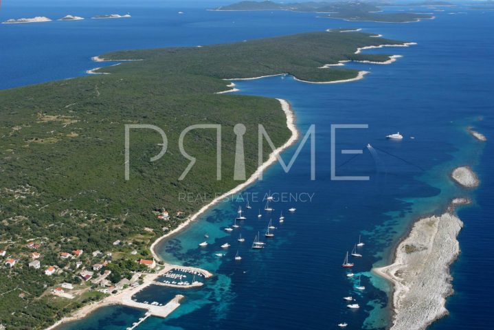 Land for sale 664 m² – Premuda