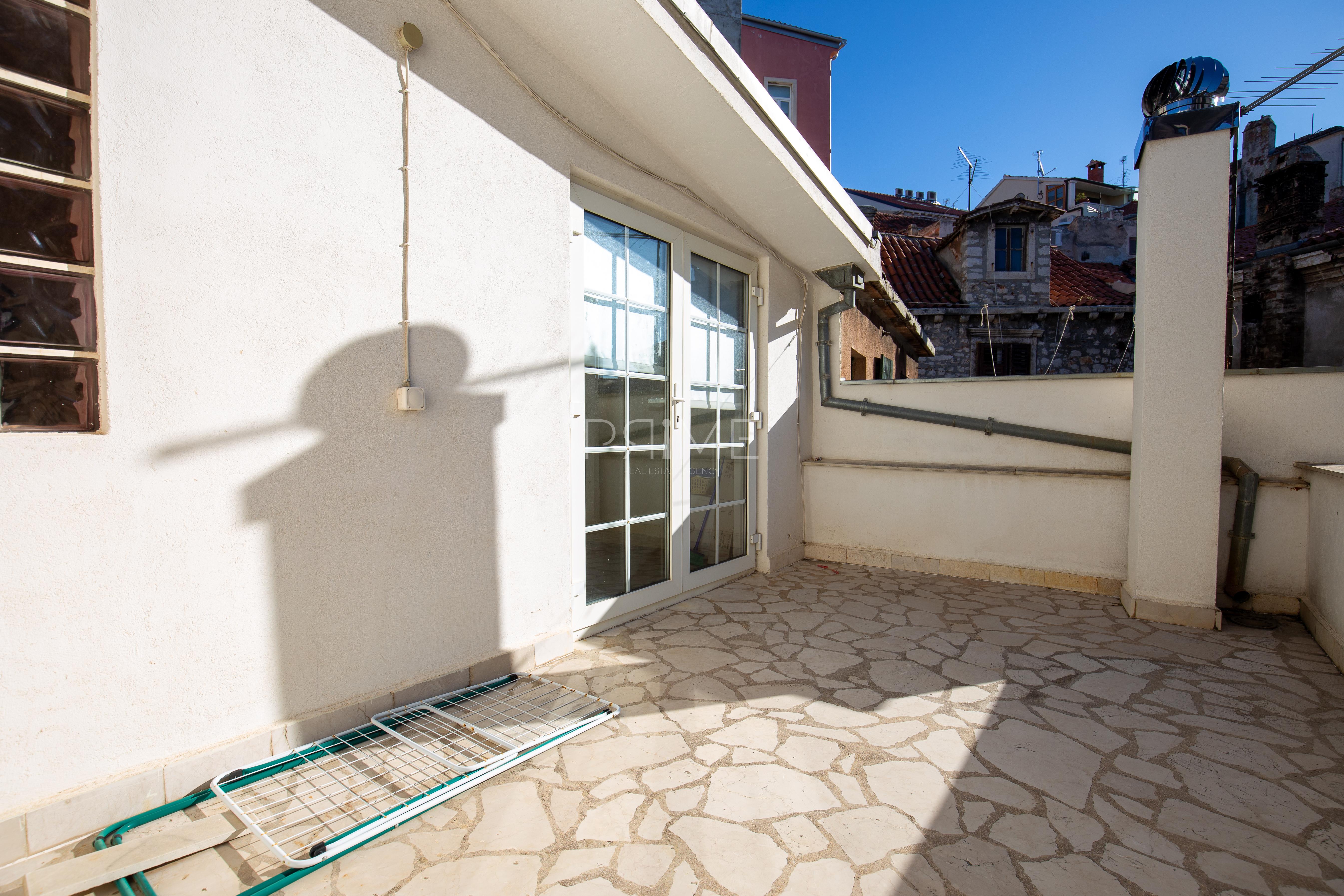 Kuća Na prodaju - SPLITSKO-DALMATINSKA ŠOLTA