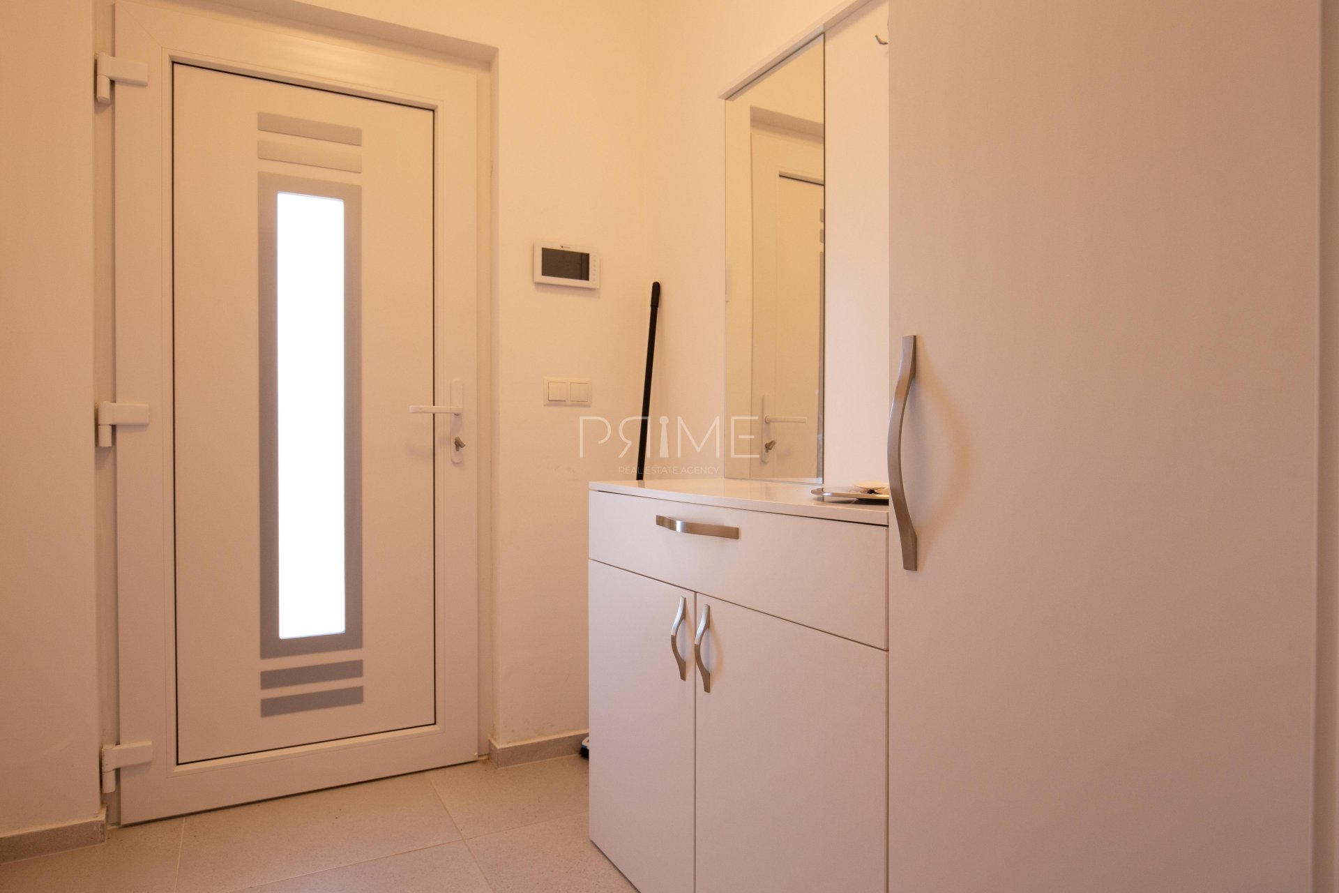 Apartma Naprodaj - ZADARSKA Vir