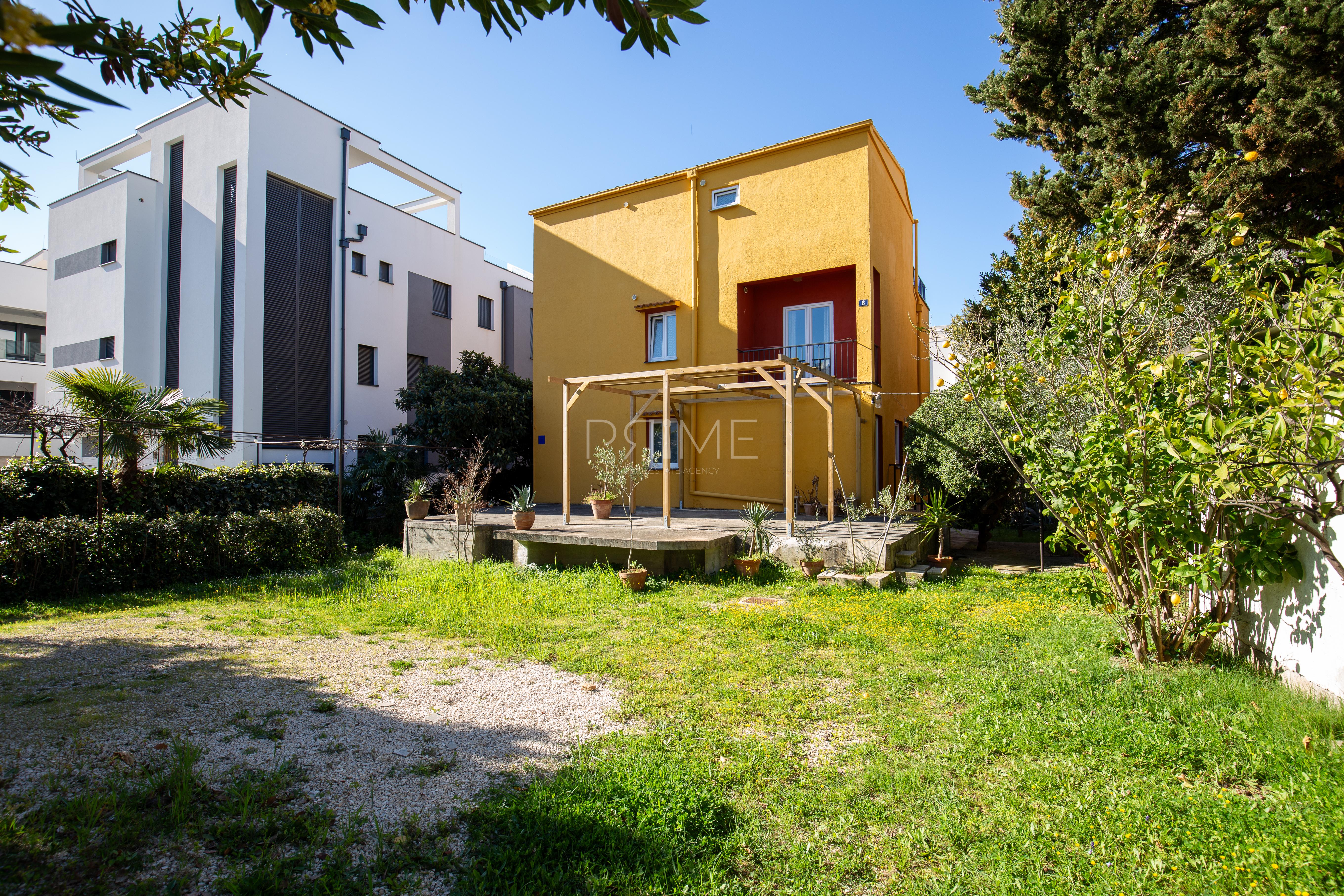 Haus Zu verkaufen - ZADARSKA POLIČNIK