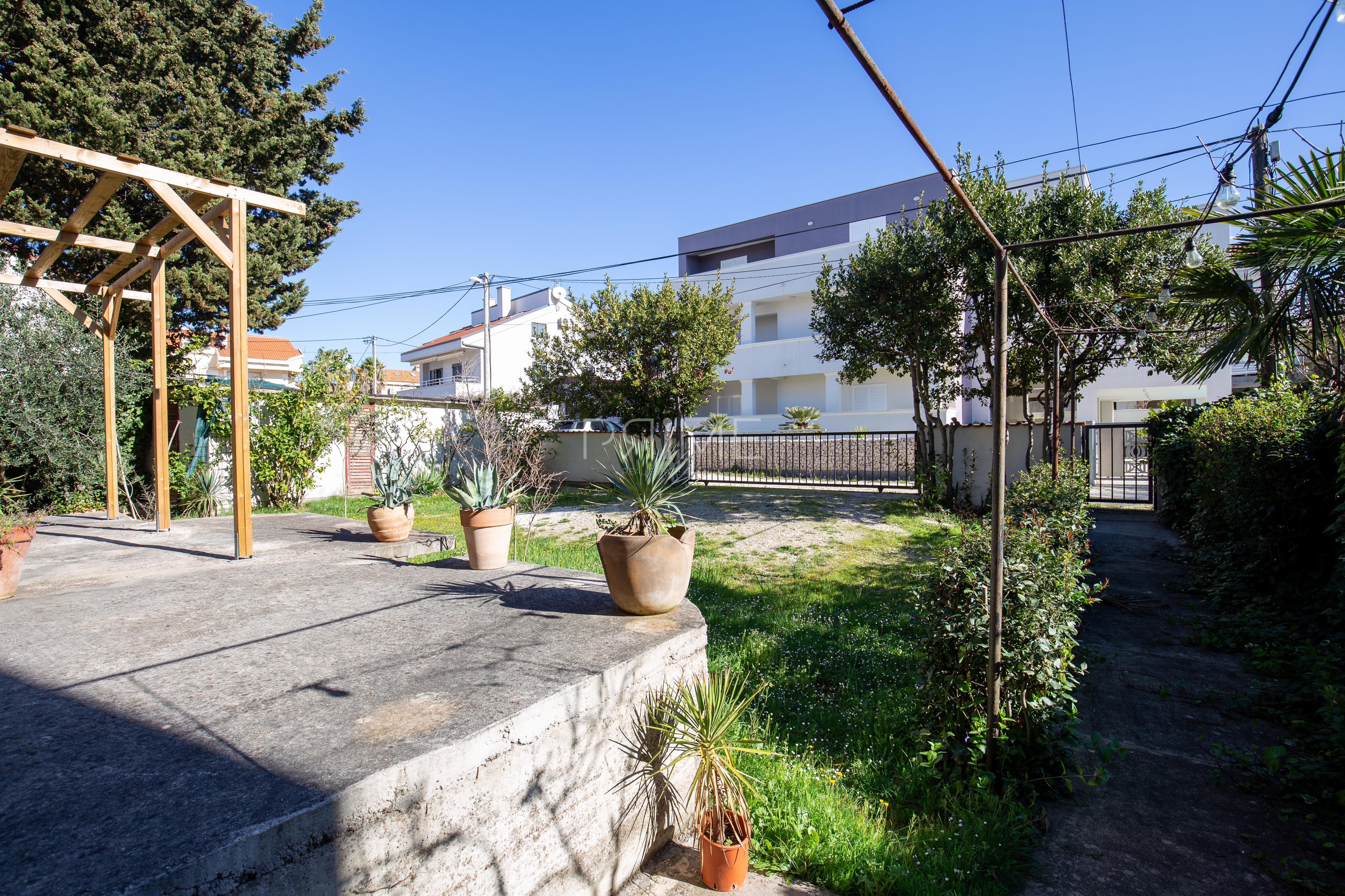 Haus Zu verkaufen - ZADARSKA POLIČNIK