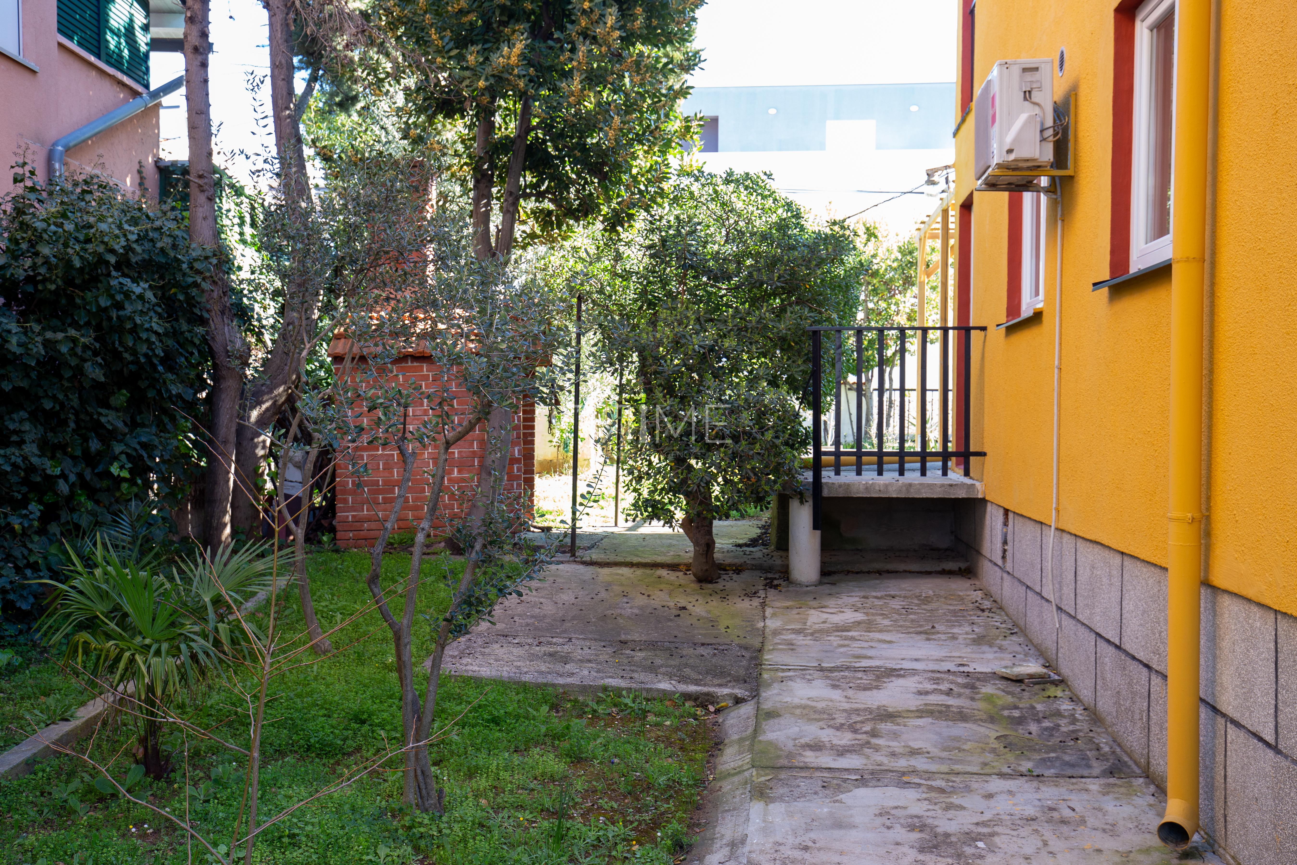 Haus Zu verkaufen - ZADARSKA POLIČNIK