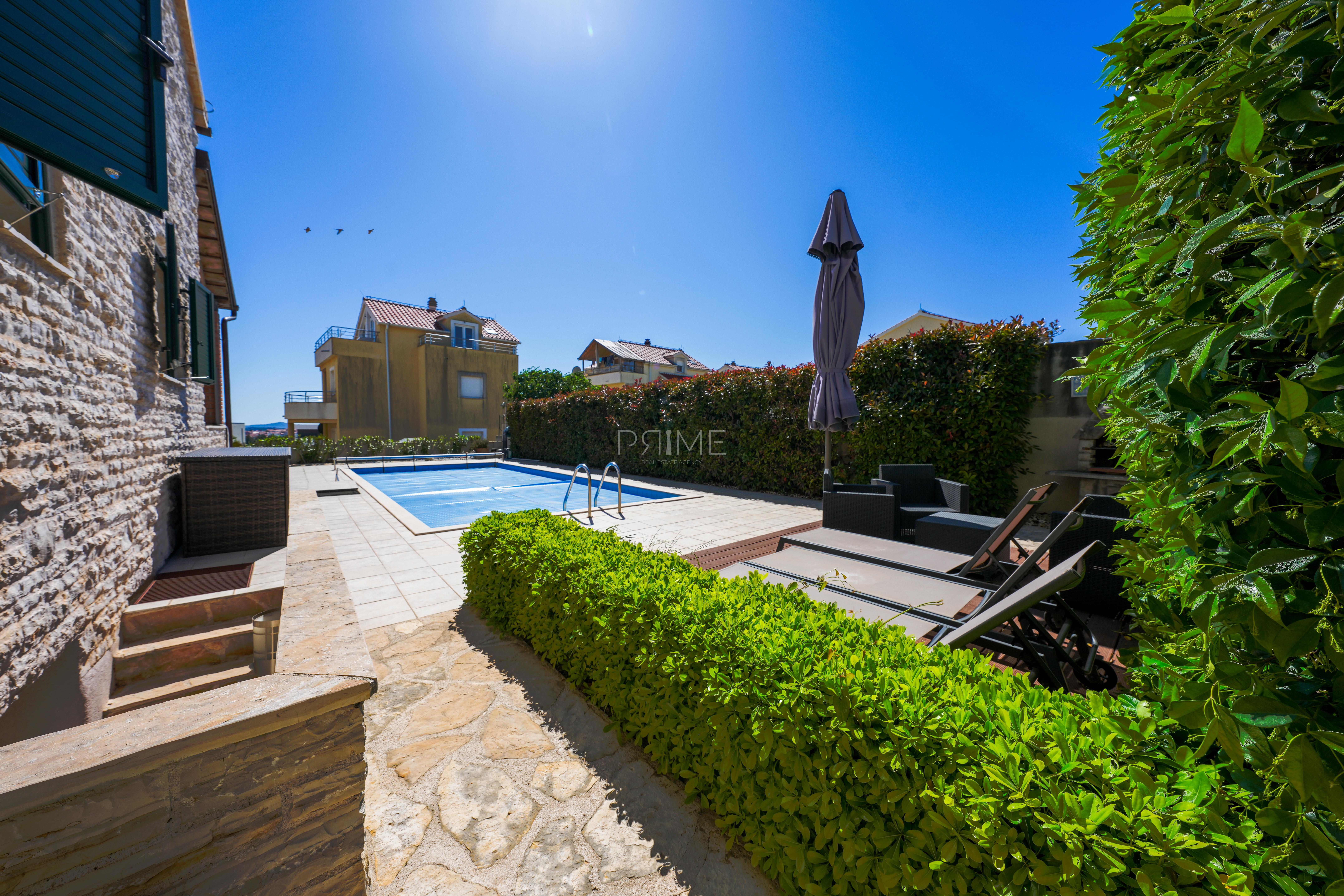 Dom Na predaj - ŠIBENSKO-KNINSKA VODICE