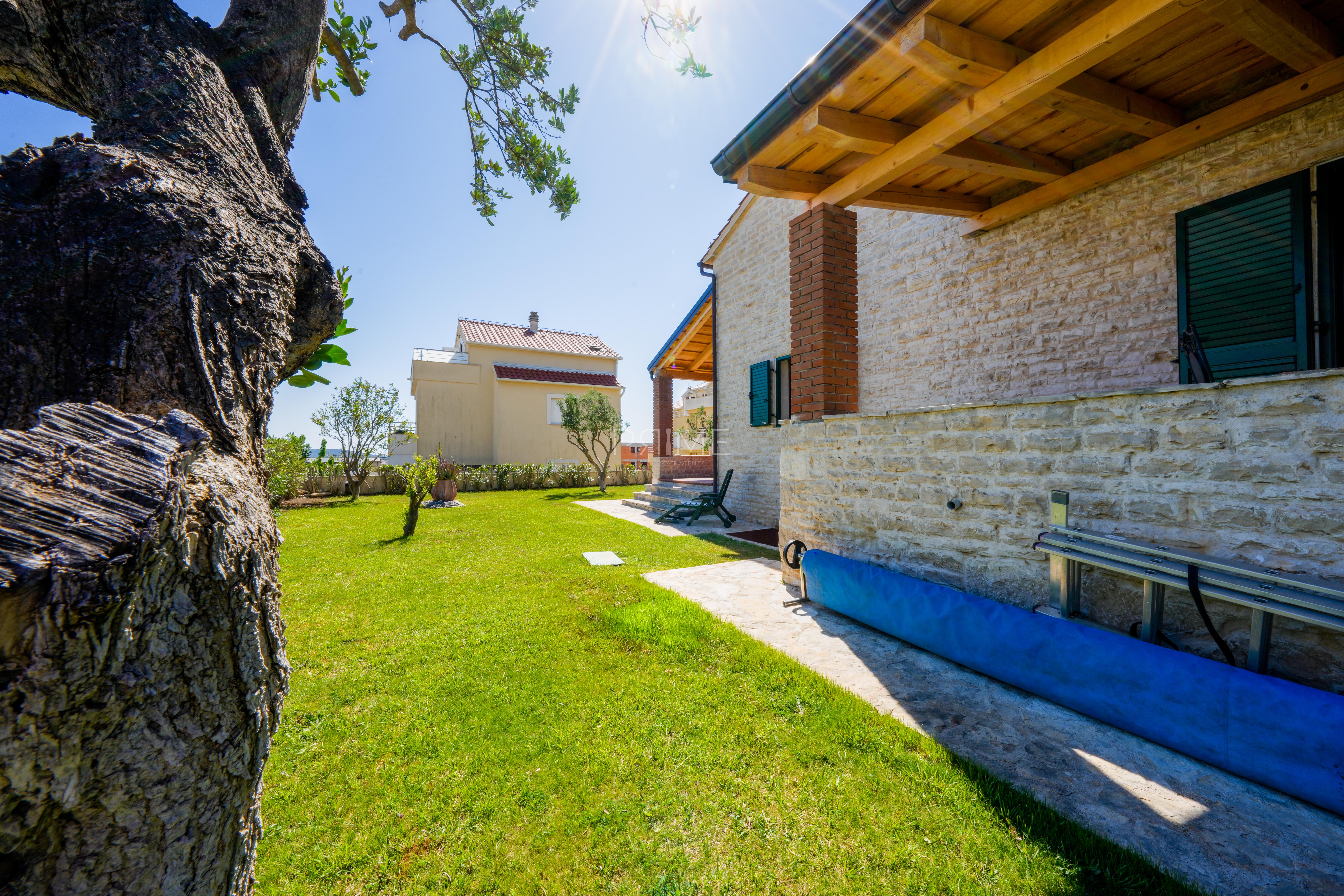 Dom Na predaj - ŠIBENSKO-KNINSKA VODICE