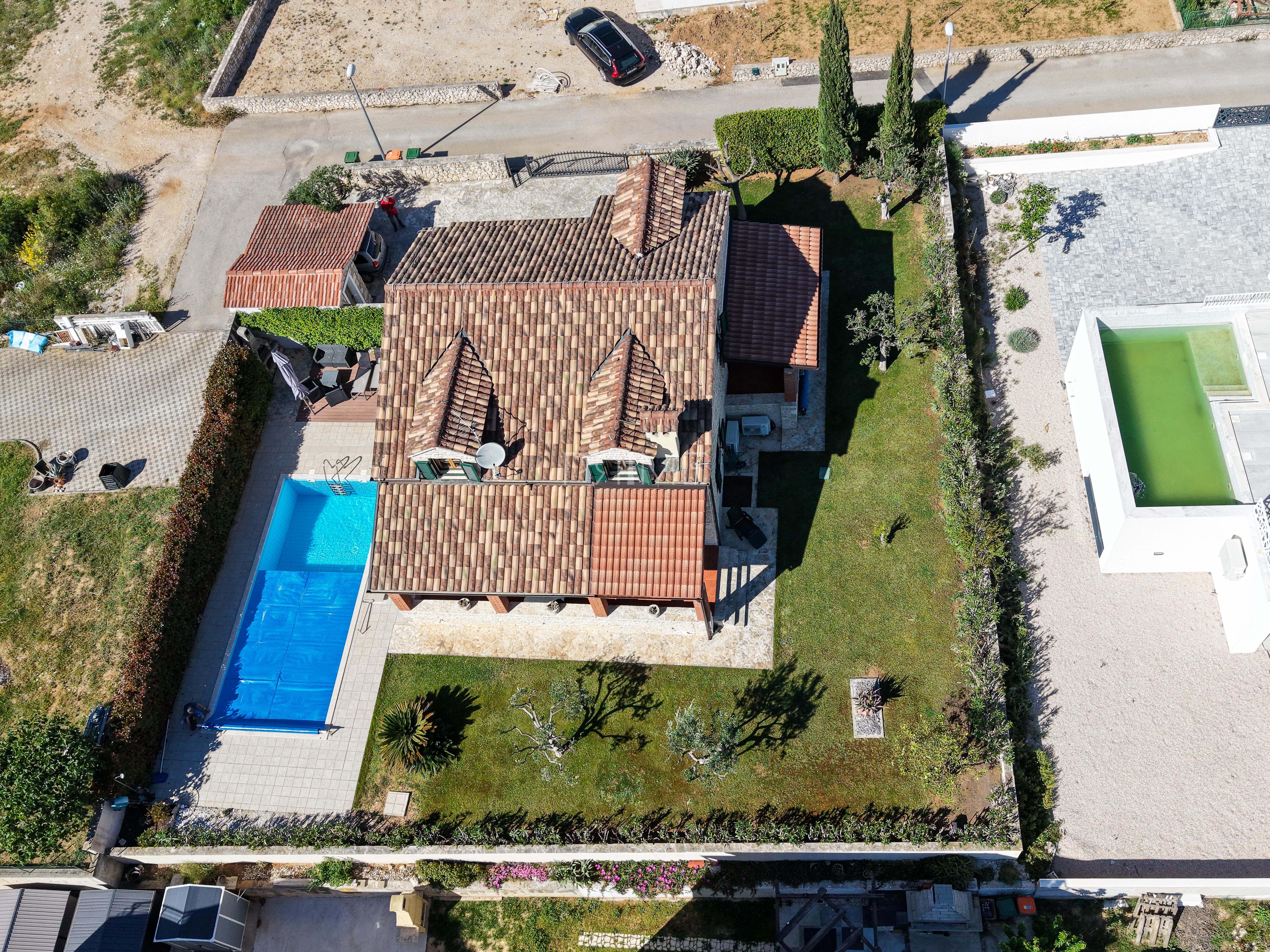 Dom Na predaj - ŠIBENSKO-KNINSKA VODICE