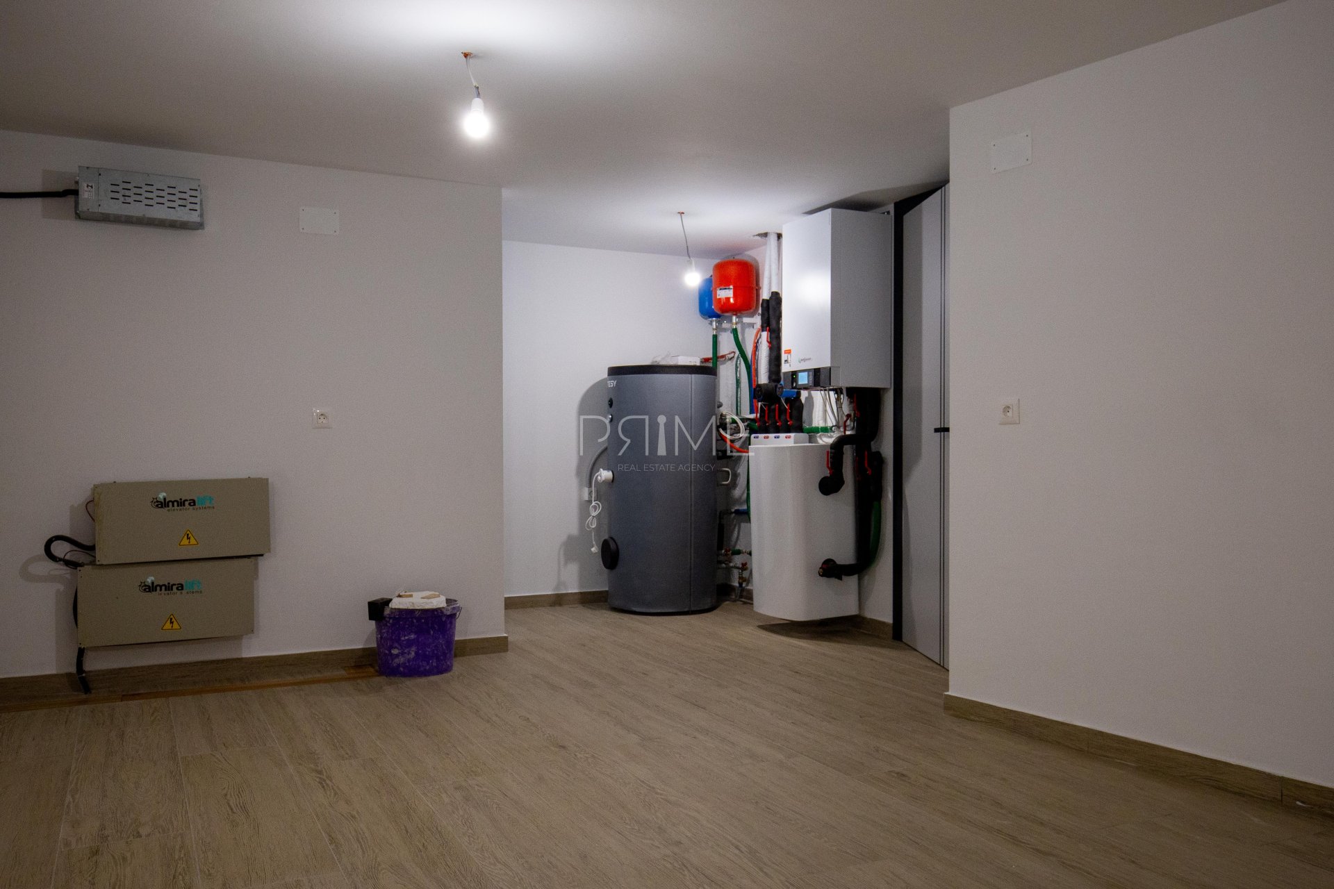 Haus Zu verkaufen - ZADARSKA SUKOŠAN