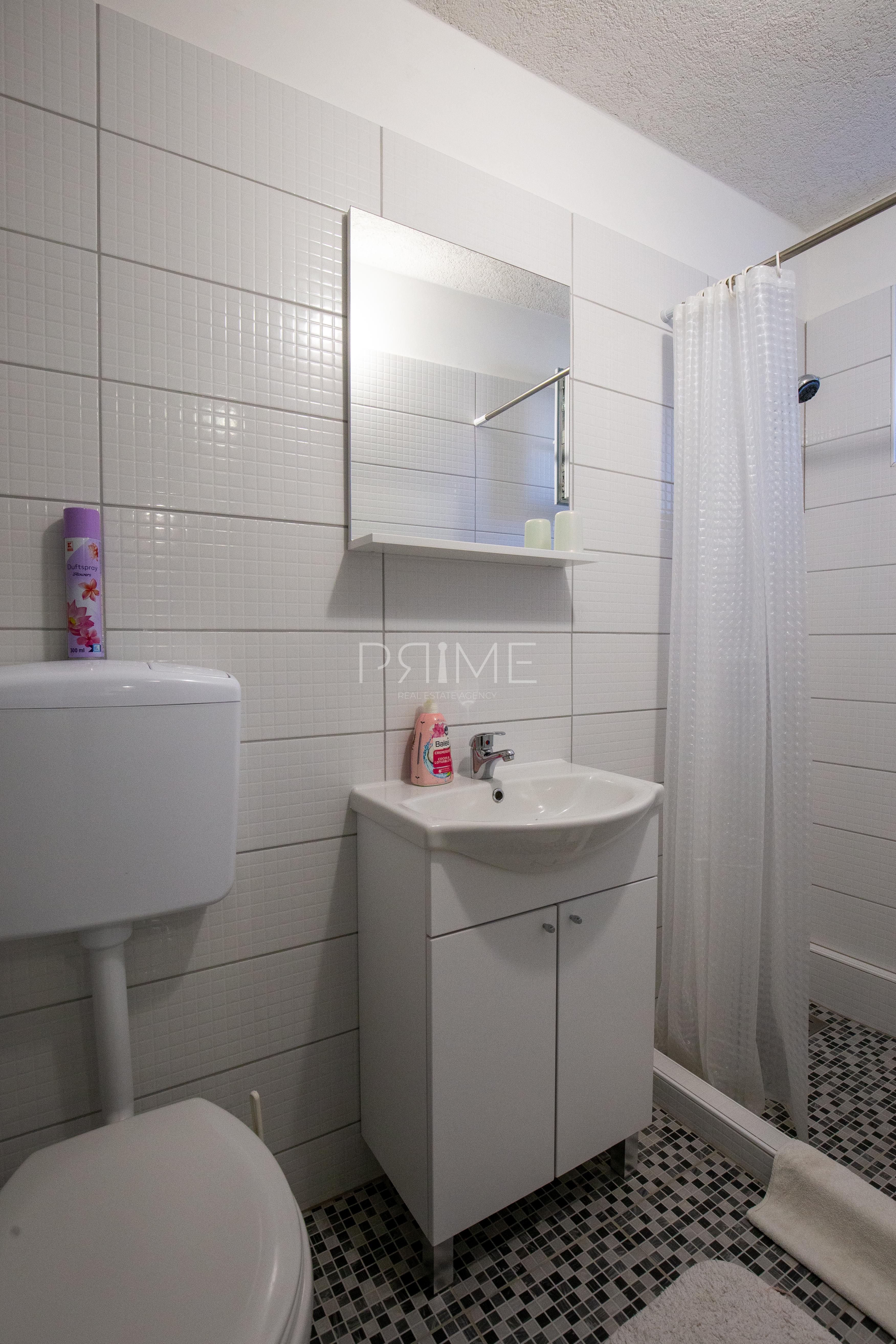Maison À vendre - ŠIBENSKO-KNINSKA TISNO