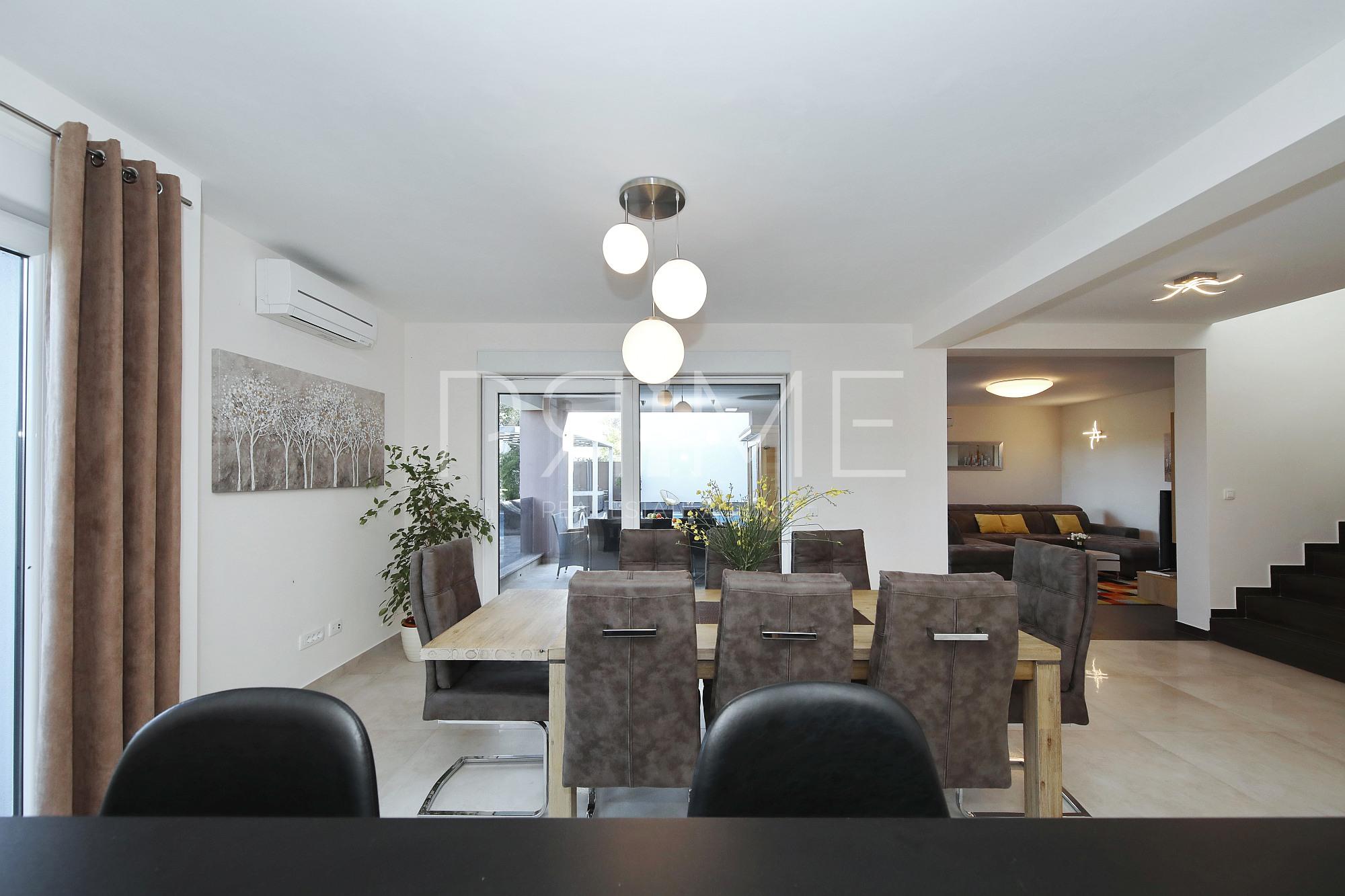 House For sale - ZADARSKA NIN