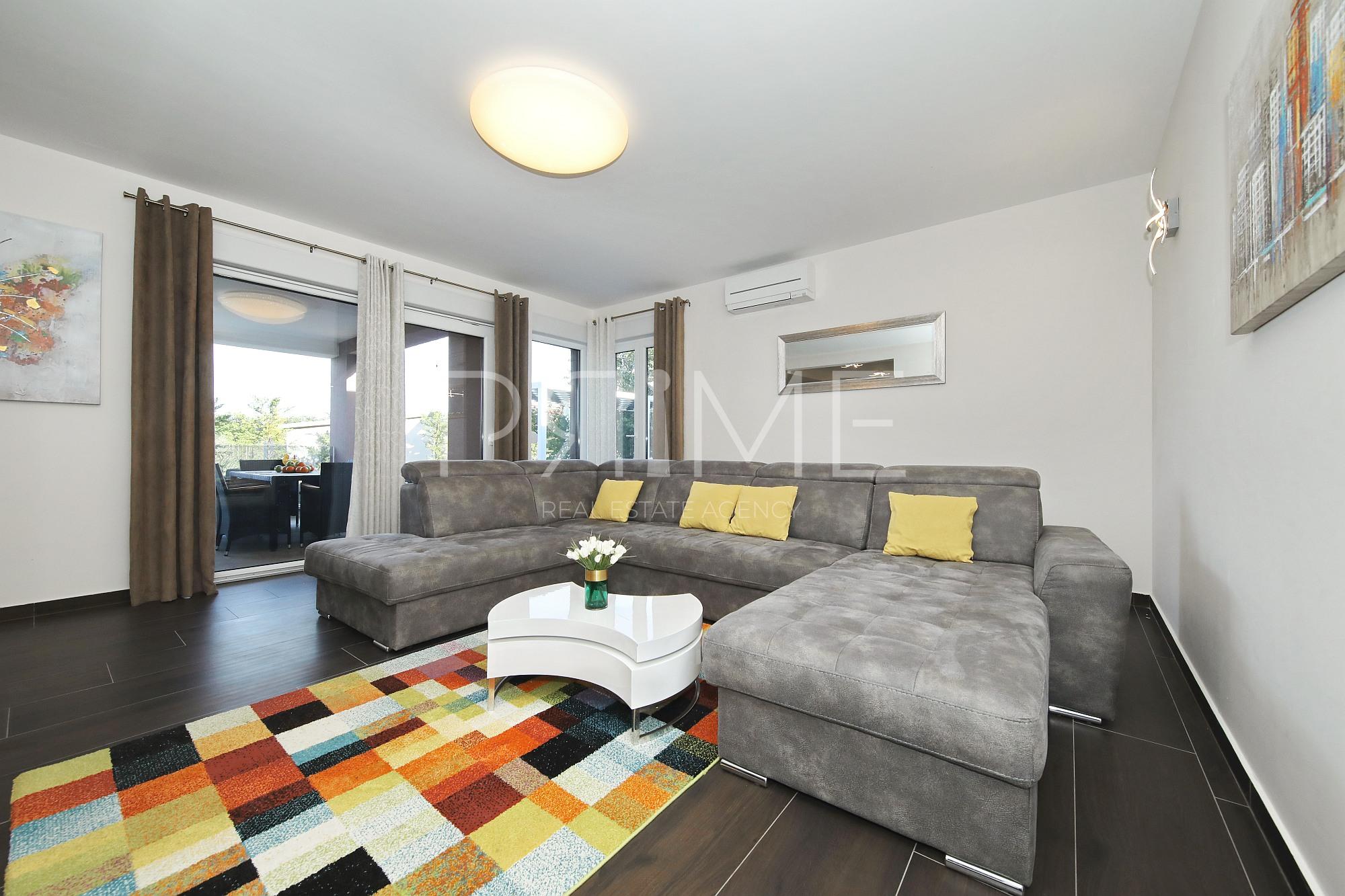 House For sale - ZADARSKA NIN