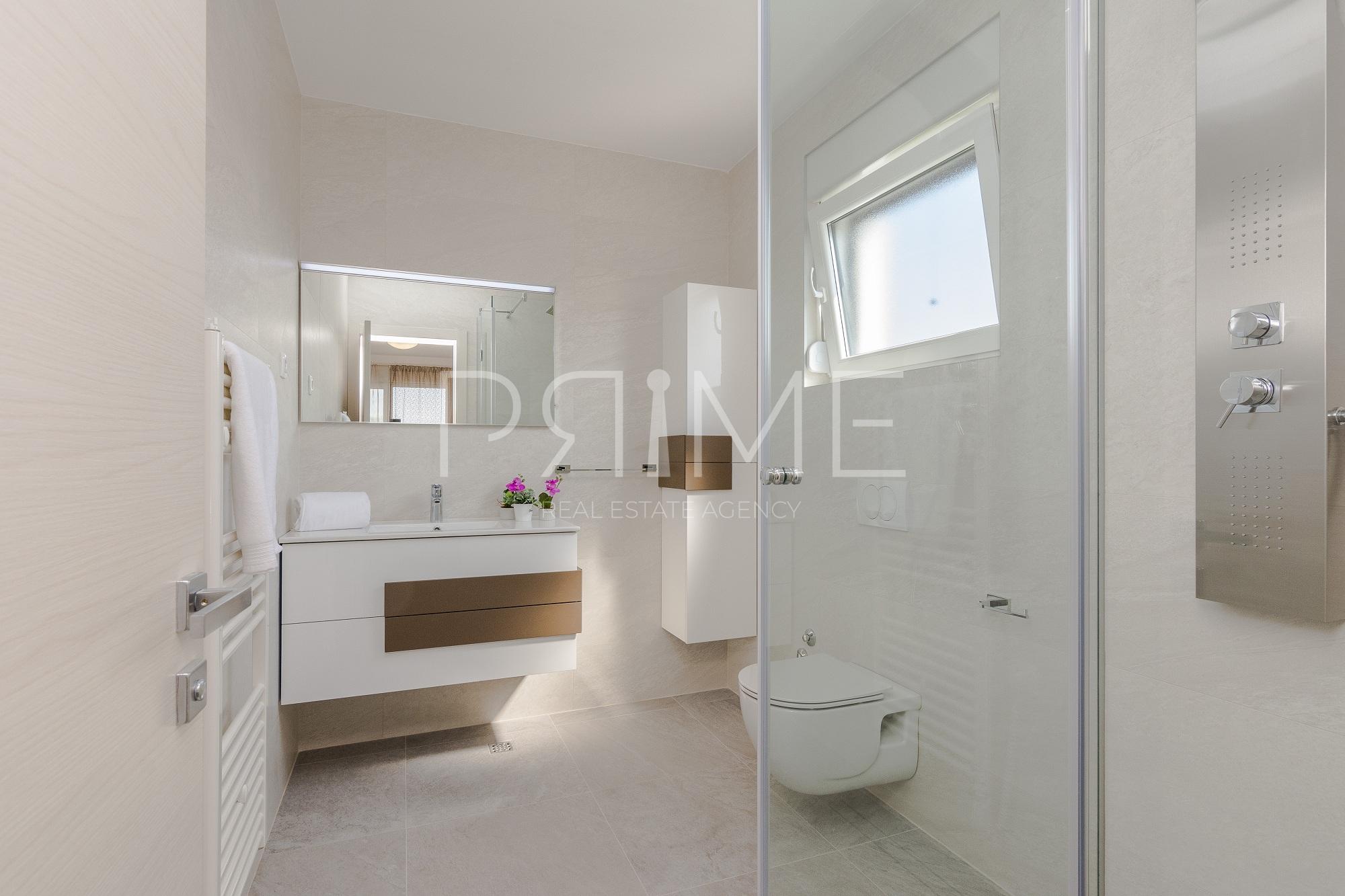 House For sale - ZADARSKA NIN