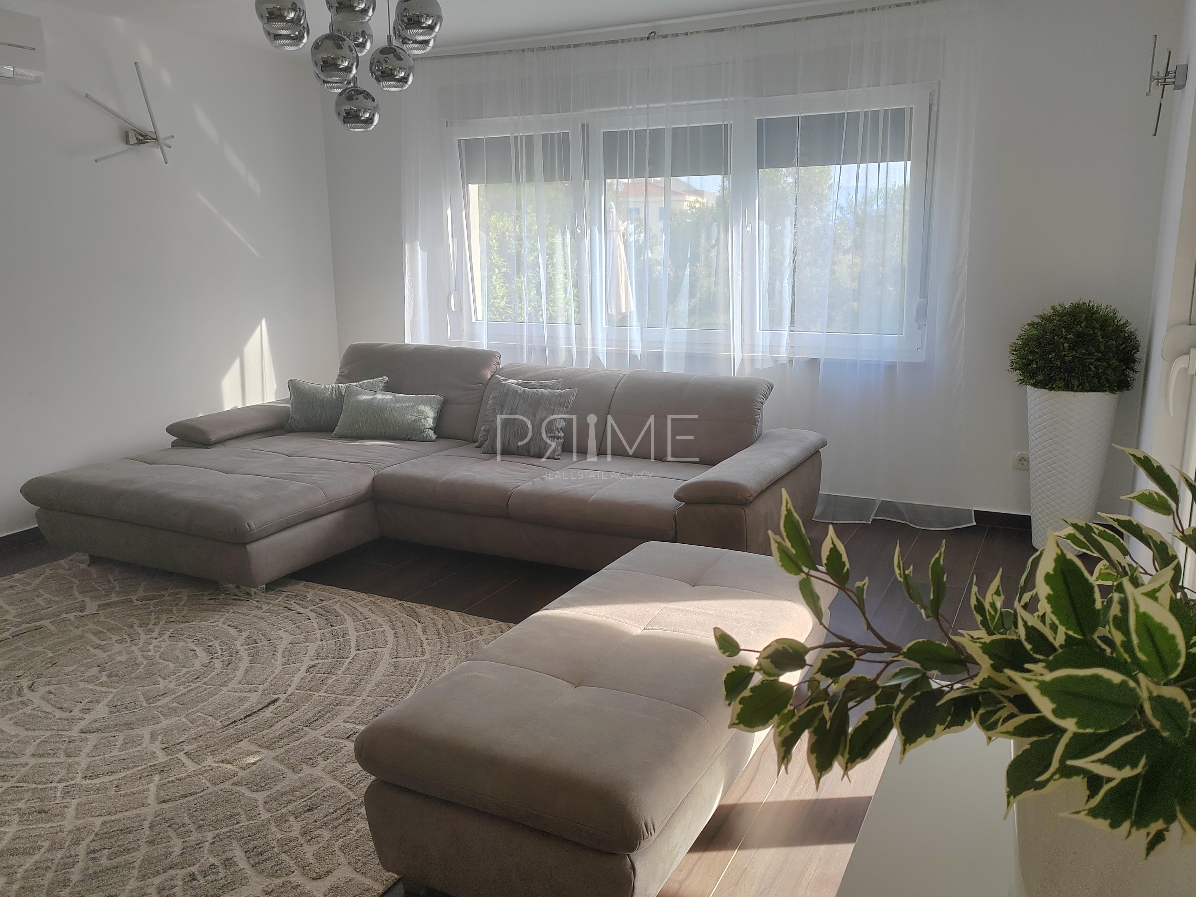 House For sale - ZADARSKA NIN