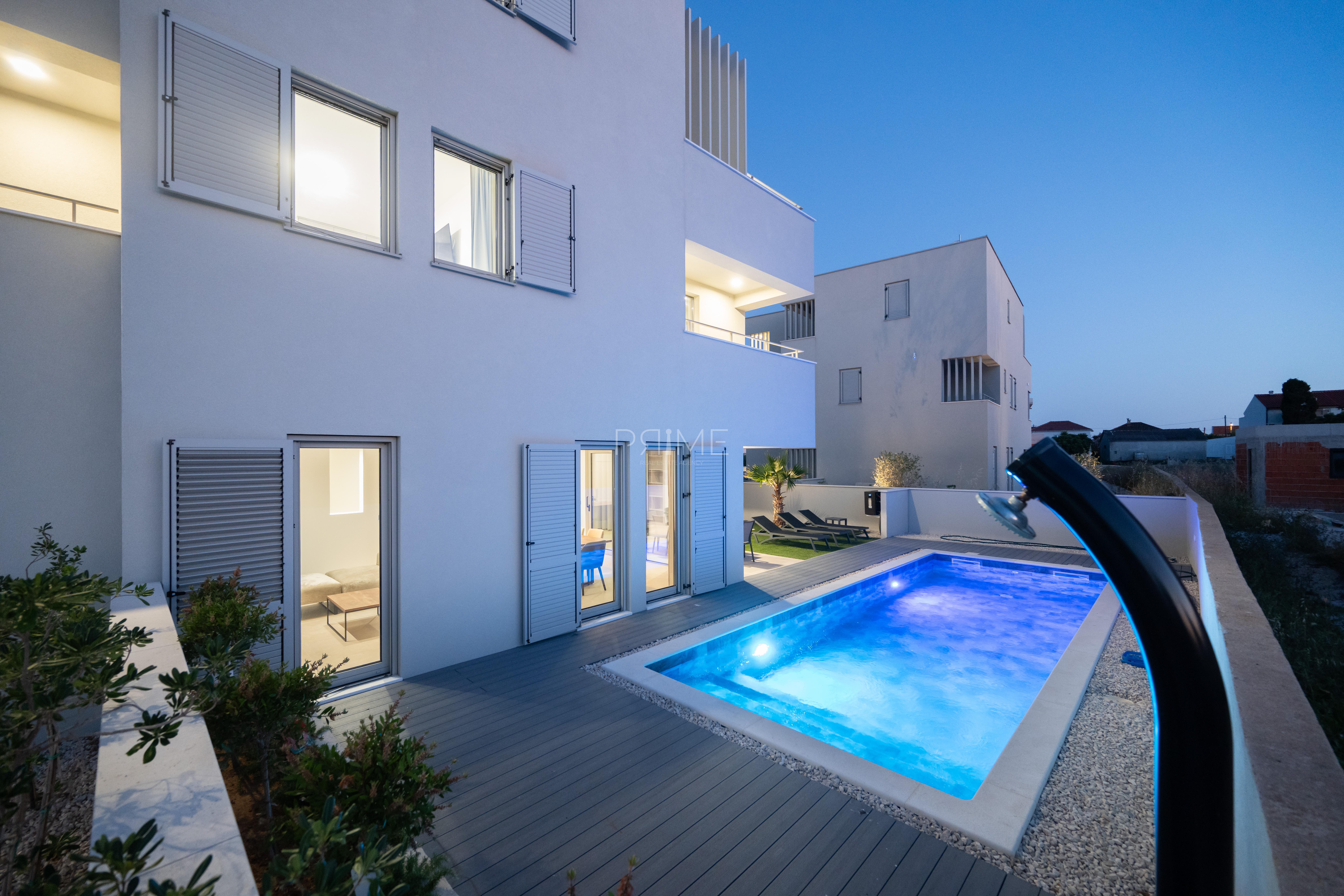 Haus Zu verkaufen - ZADARSKA PRIVLAKA