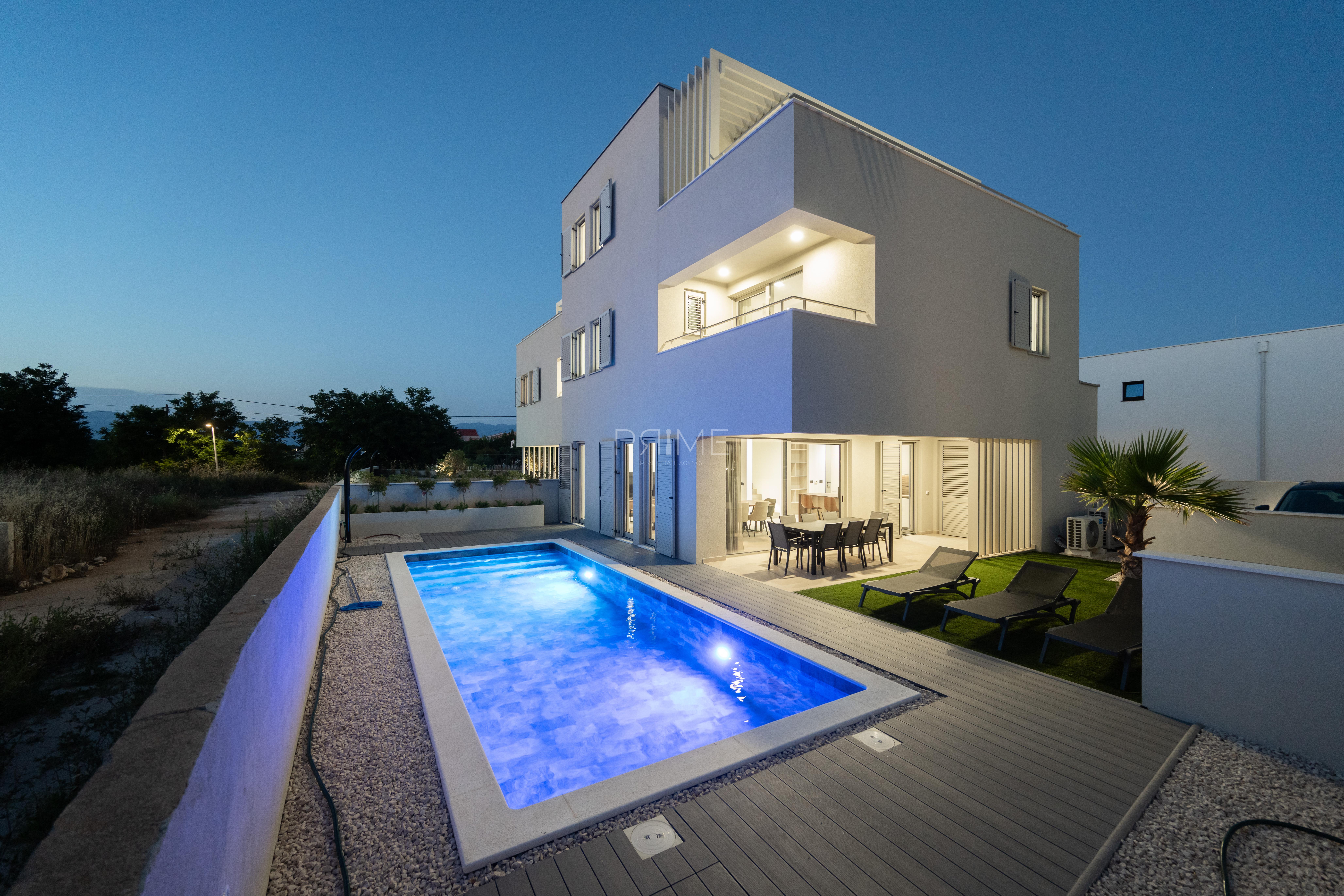 Haus Zu verkaufen - ZADARSKA PRIVLAKA