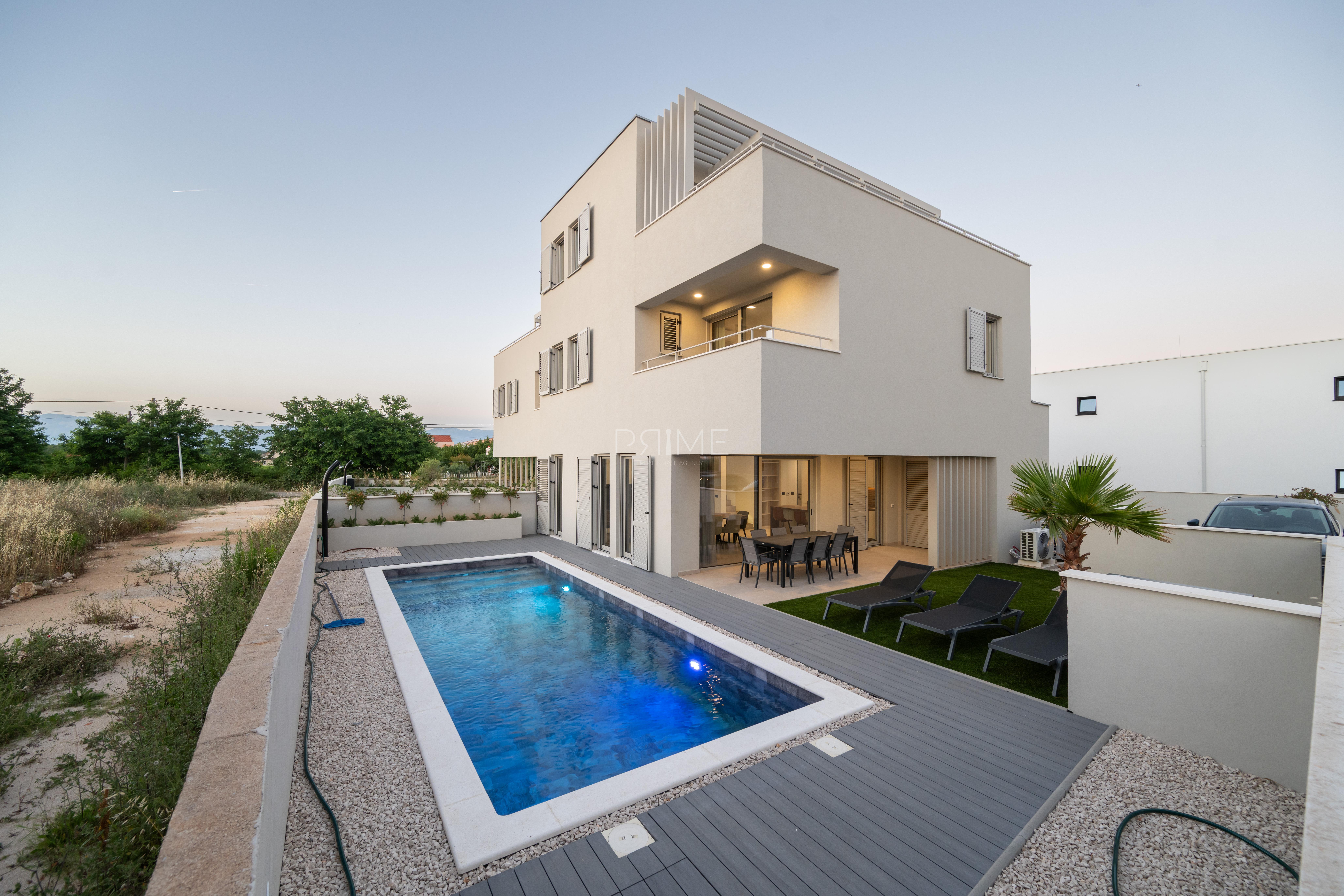 Haus Zu verkaufen - ZADARSKA PRIVLAKA