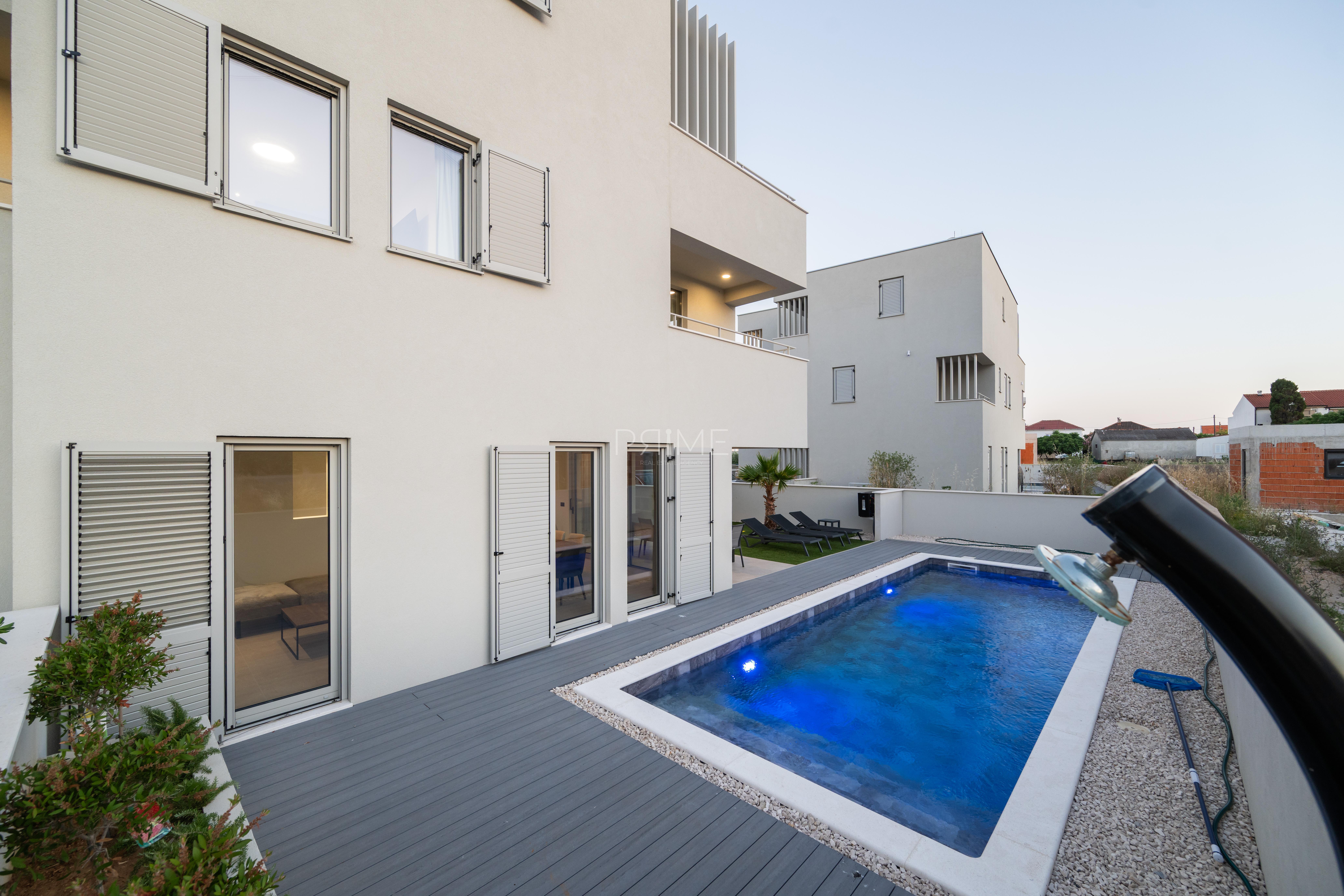 Haus Zu verkaufen - ZADARSKA PRIVLAKA