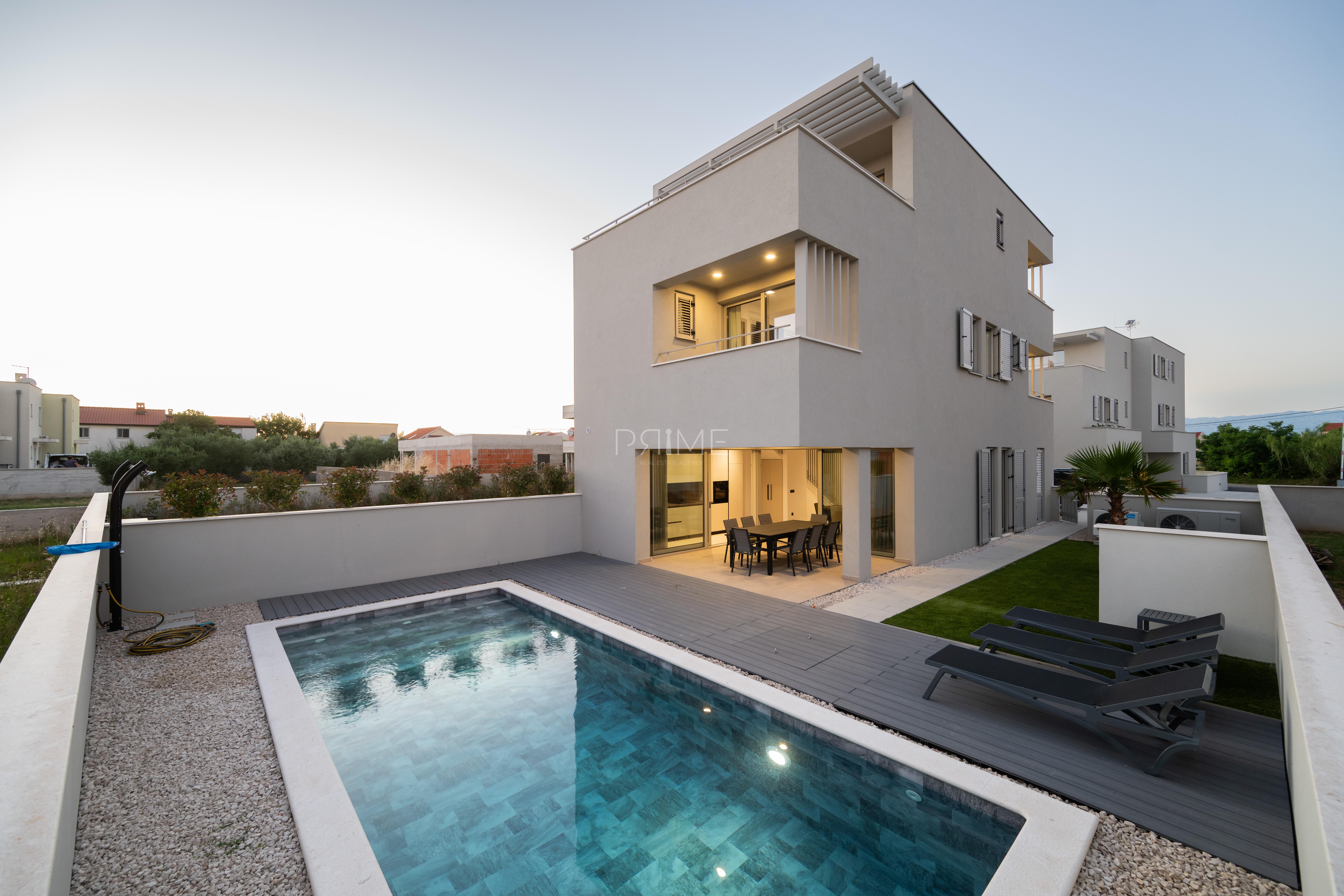 Haus Zu verkaufen - ZADARSKA PRIVLAKA