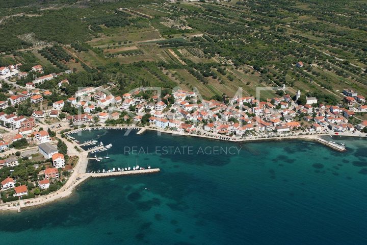 Land for sale 536 m² – Petrčane