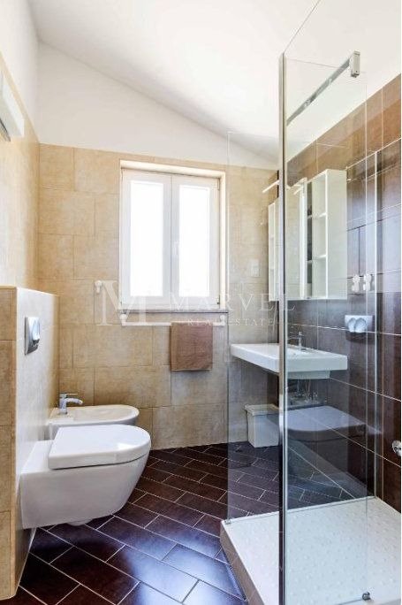 Apartment Zu verkaufen - PRIMORSKO-GORANSKA Malinska-Dubašnica