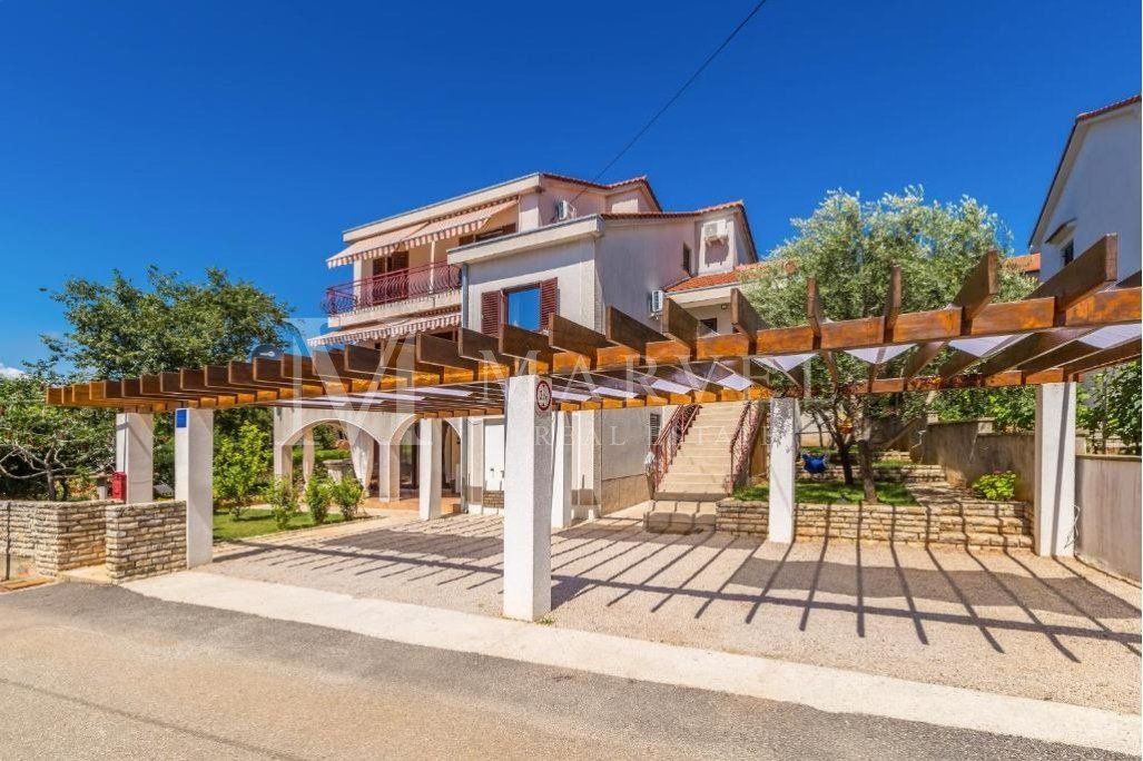 Haus Zu verkaufen - Primorsko-goranska Krk - foto 1/26