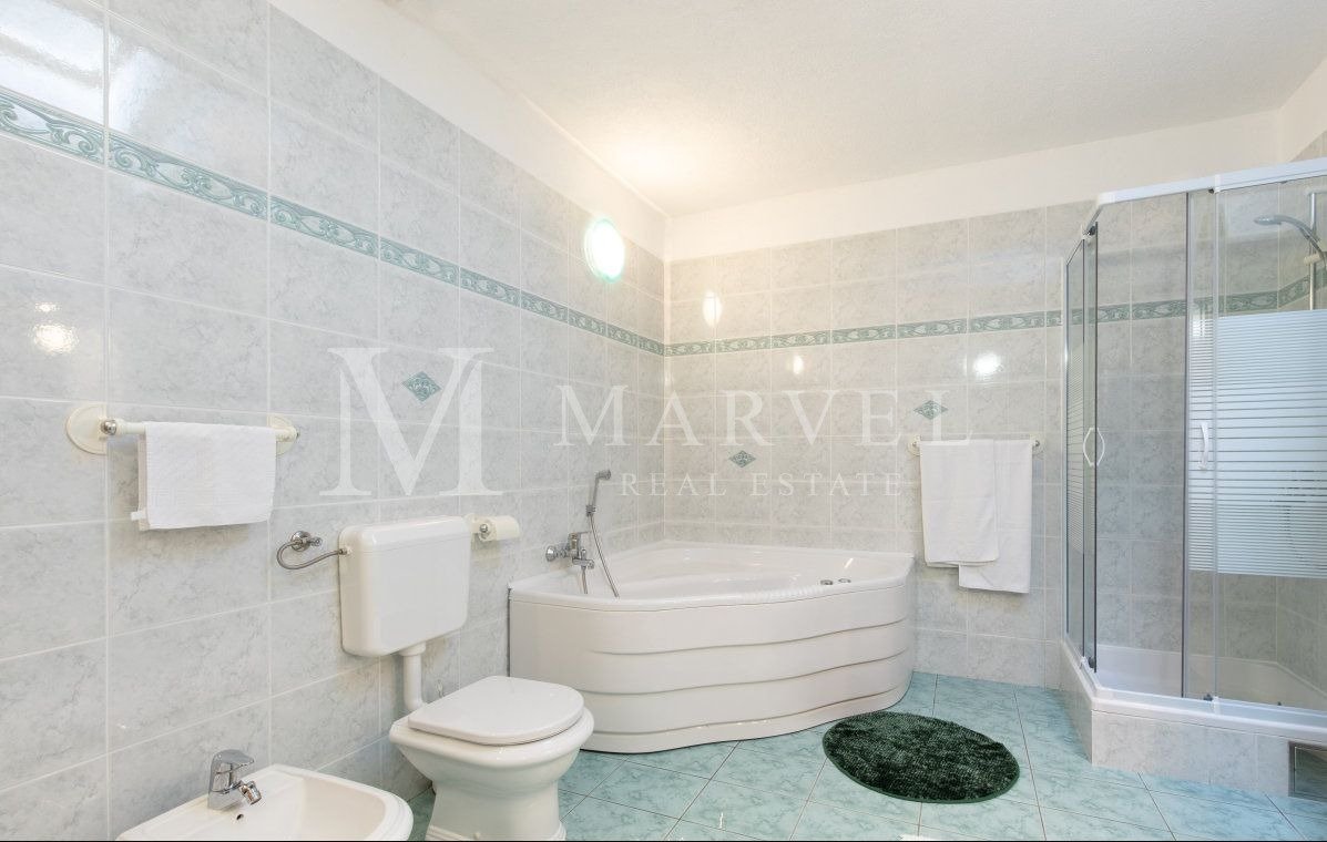 Flat For sale - PRIMORSKO-GORANSKA Baška