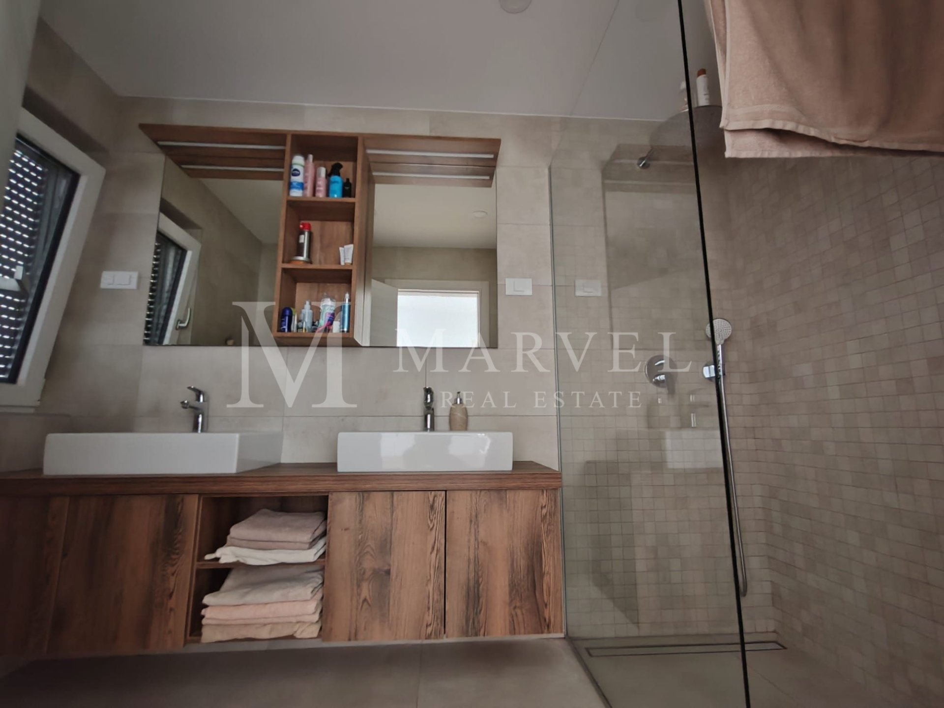 Apartmán Na predaj - PRIMORSKO-GORANSKA Malinska-Dubašnica
