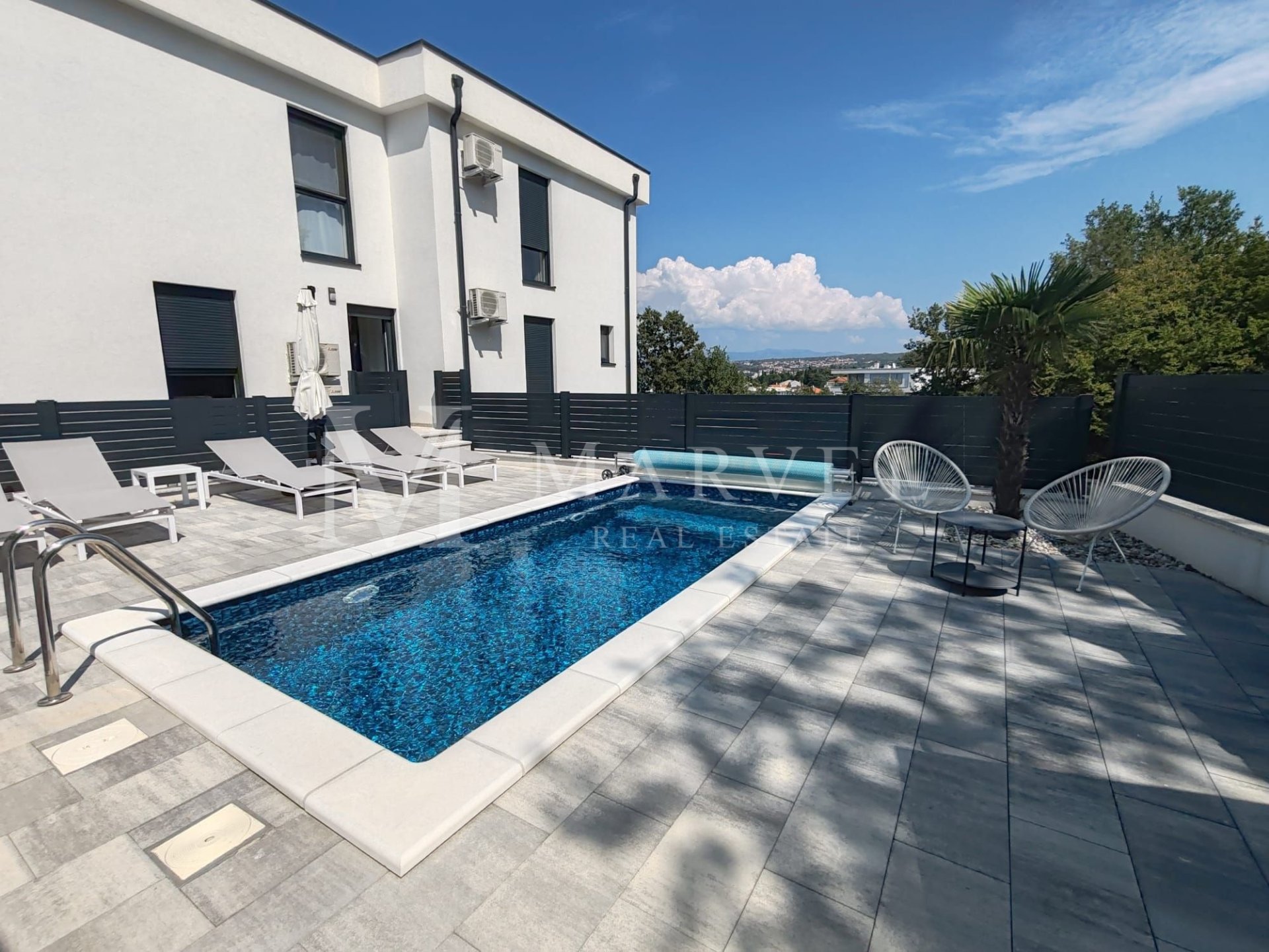 Apartment Zu verkaufen - PRIMORSKO-GORANSKA Malinska-Dubašnica